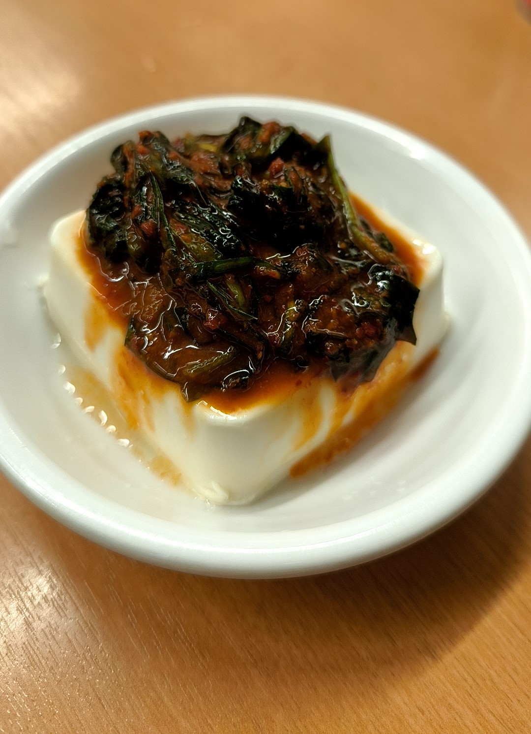 ニラキムチ冷奴